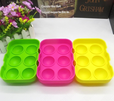 Colorfull แม่พิมพ์ก้อนน้ำแข็งซิลิโคน, เครื่องทำน้ำแข็งก้อนซิลิโคน FDA 18 * 12.5 * 4.8 ซม