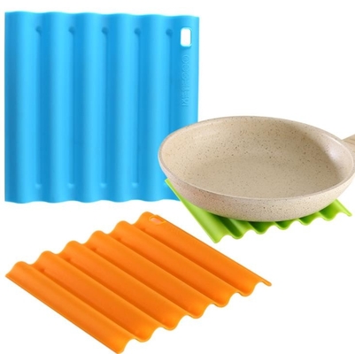 เครื่องมือห้องครัวซิลิโคนที่อุณหภูมิสูง Pad เครื่องล้างจานปลอดภัยสีสันสดใส